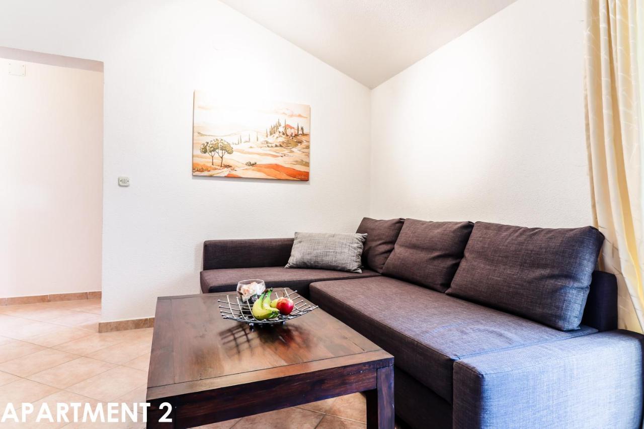 Maestral Apartments فيرسار المظهر الخارجي الصورة